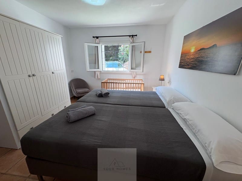 4 sypialnia Willa do wynajęcia w Sant Carles de Peralta z basenem garażem - 6 600 € (Ref: 9379240)