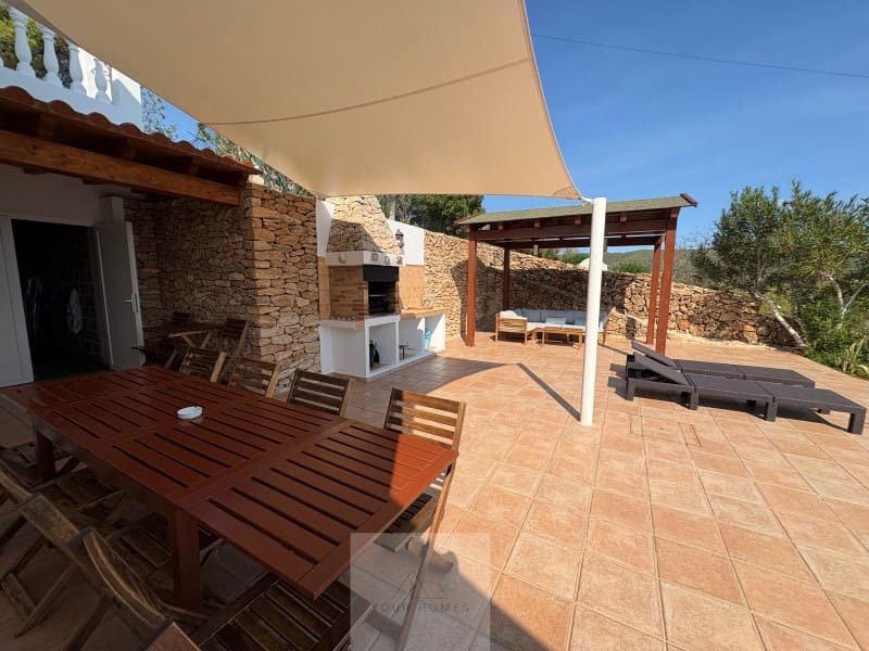 4 sypialnia Willa do wynajęcia w Sant Carles de Peralta z basenem garażem - 6 600 € (Ref: 9379240)