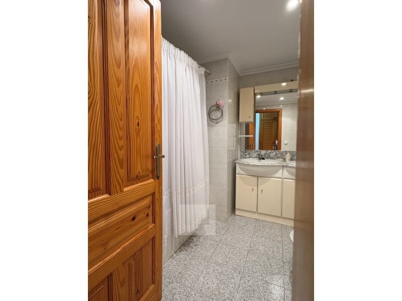 3 bedroom Flat for sale in Santa Eulalia / Santa Eularia with garage - € 1,050,000 (Ref: 9406574)