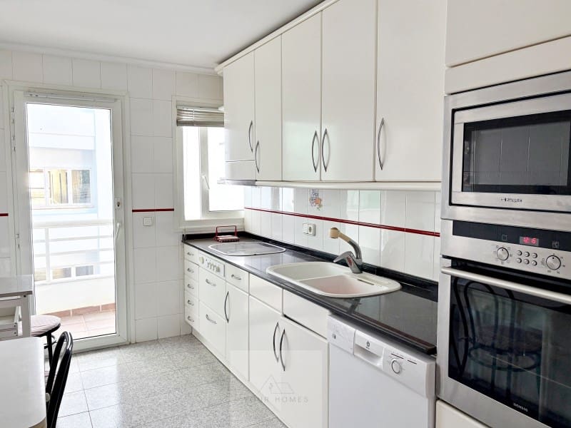 3 bedroom Flat for sale in Santa Eulalia / Santa Eularia with garage - € 1,050,000 (Ref: 9406574)