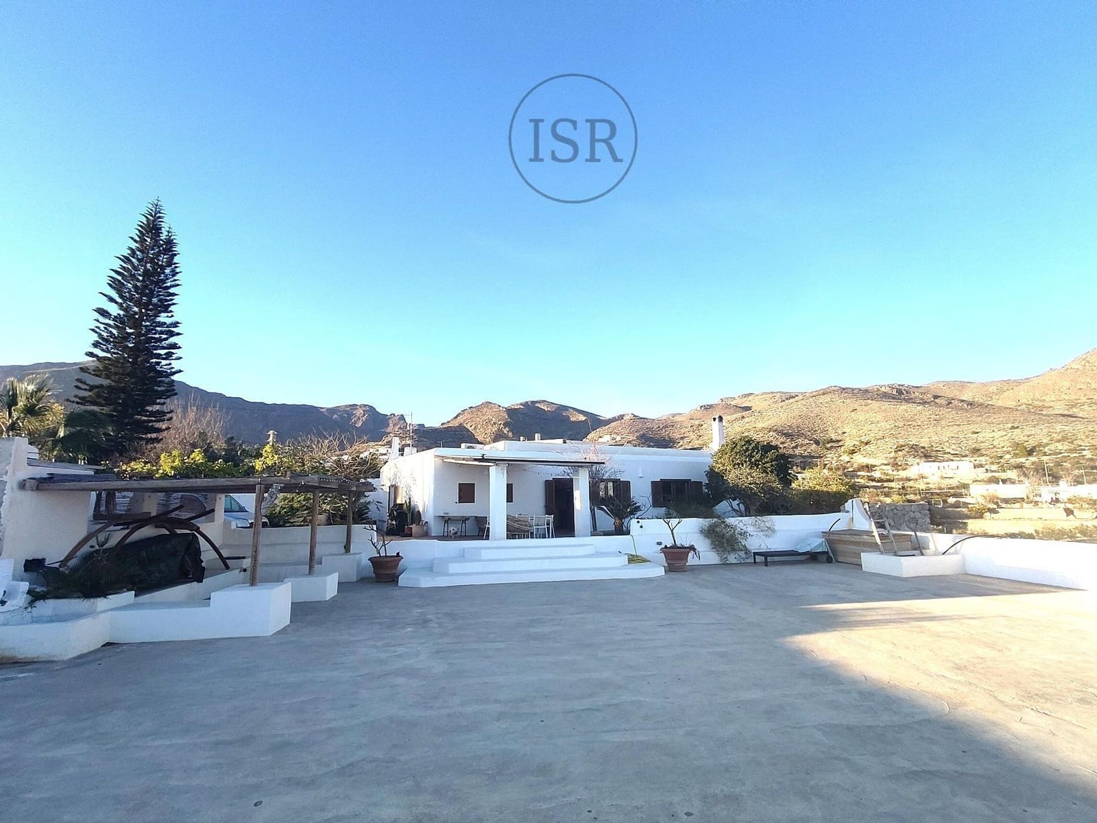 5 soverom Villa til salgs i Nijar med svømmebasseng garasje - € 569 000 (Ref: 8012899)