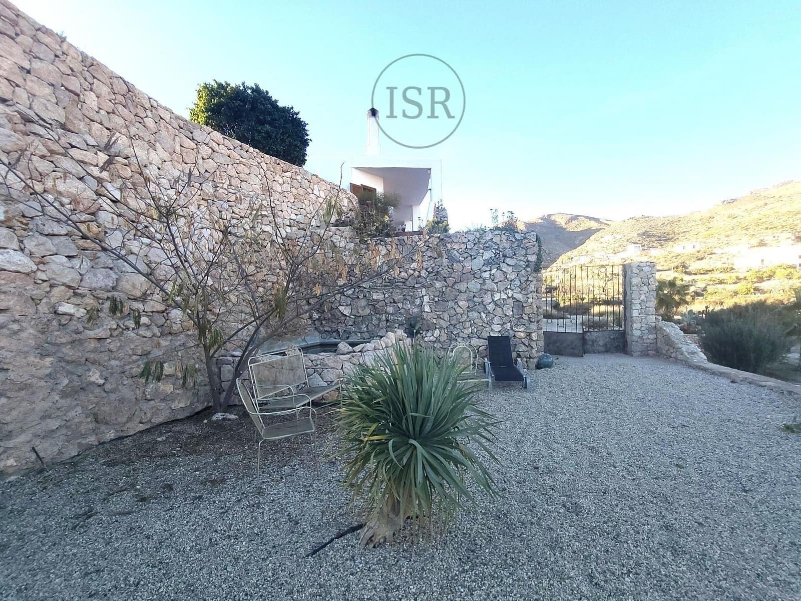 5 soverom Villa til salgs i Nijar med svømmebasseng garasje - € 569 000 (Ref: 8012899)