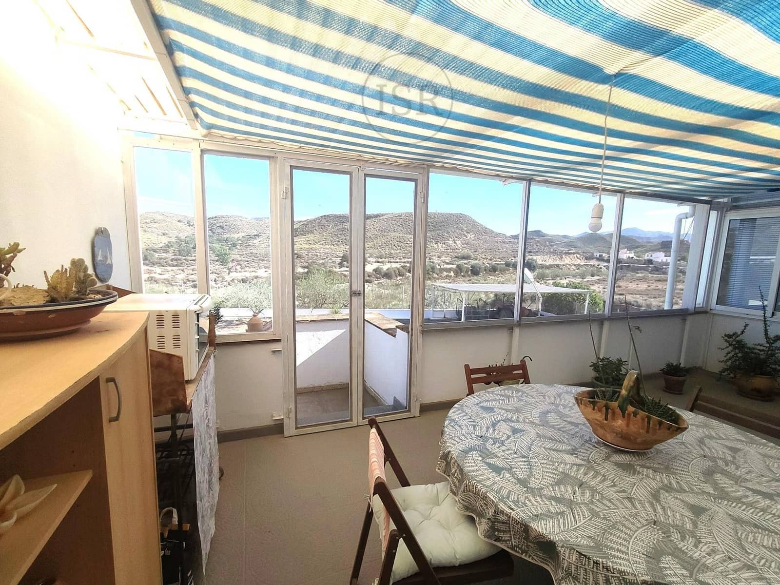 6 soveværelse Finca/Landehus til salg i Sorbas med swimmingpool garage - € 197.000 (Ref: 8199495)