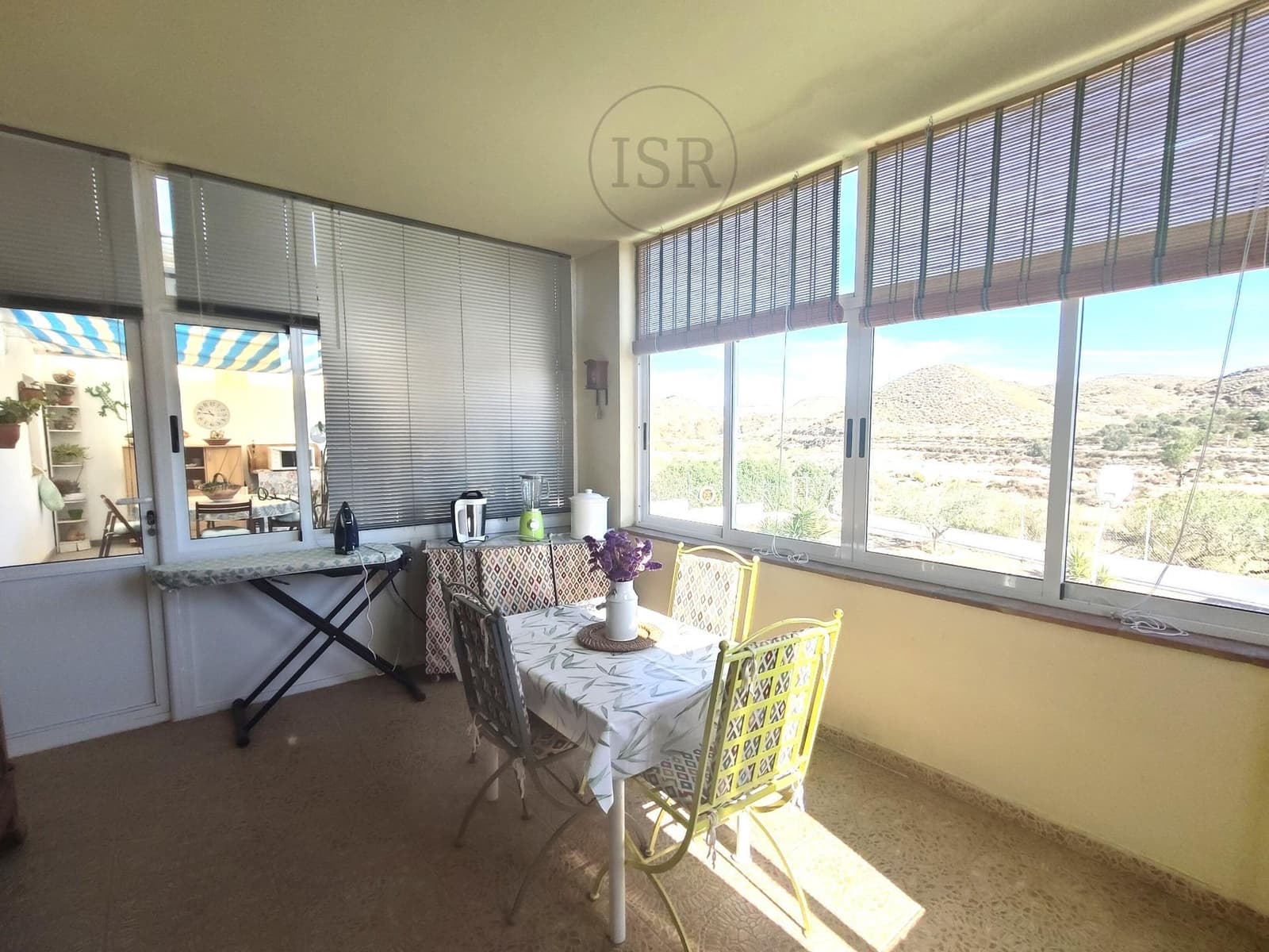 6 soveværelse Finca/Landehus til salg i Sorbas med swimmingpool garage - € 197.000 (Ref: 8199495)