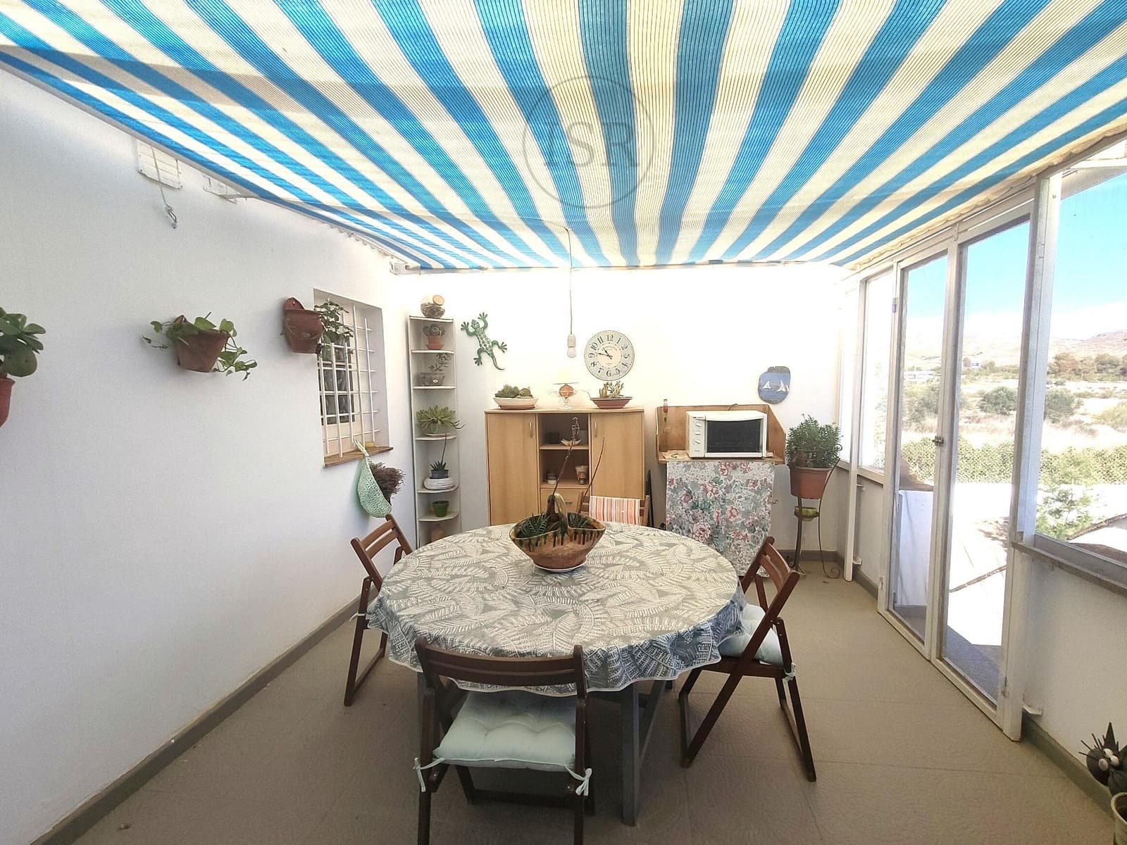 6 soveværelse Finca/Landehus til salg i Sorbas med swimmingpool garage - € 197.000 (Ref: 8199495)