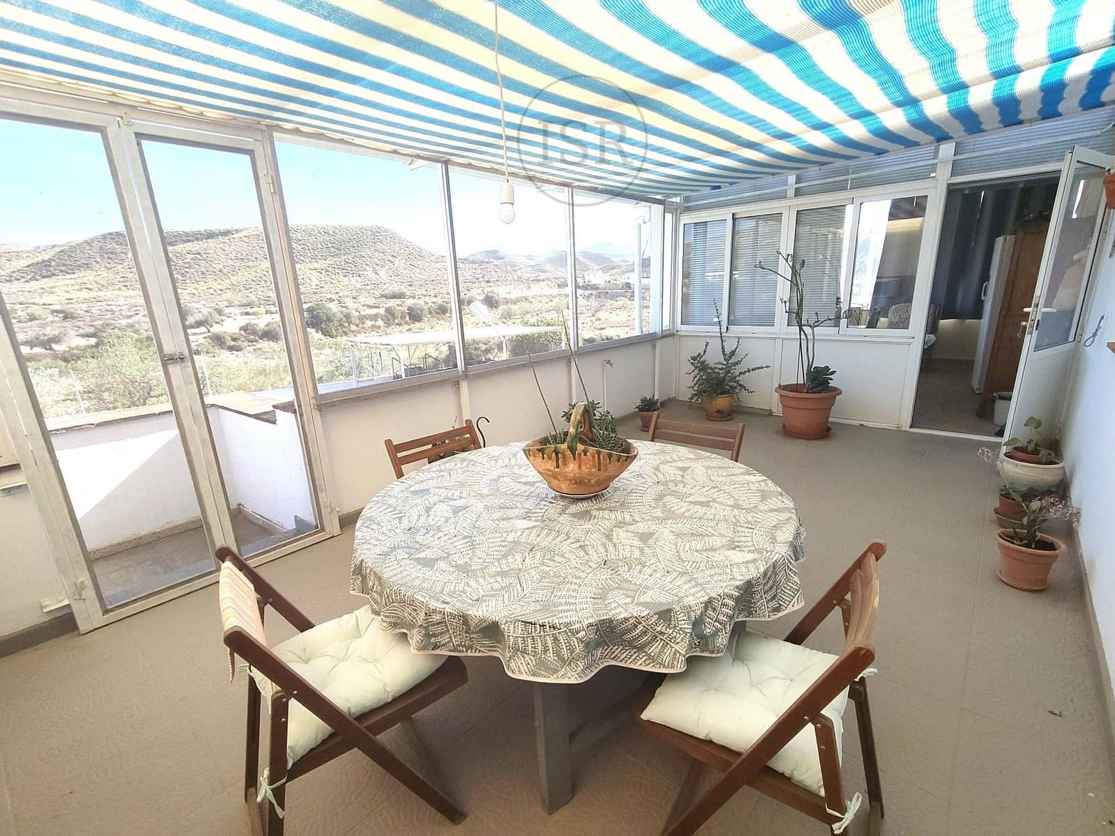 6 soveværelse Finca/Landehus til salg i Sorbas med swimmingpool garage - € 197.000 (Ref: 8199495)