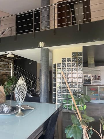 5 soveværelse Villa til salg i Baza med swimmingpool garage - € 594.000 (Ref: 8440382)