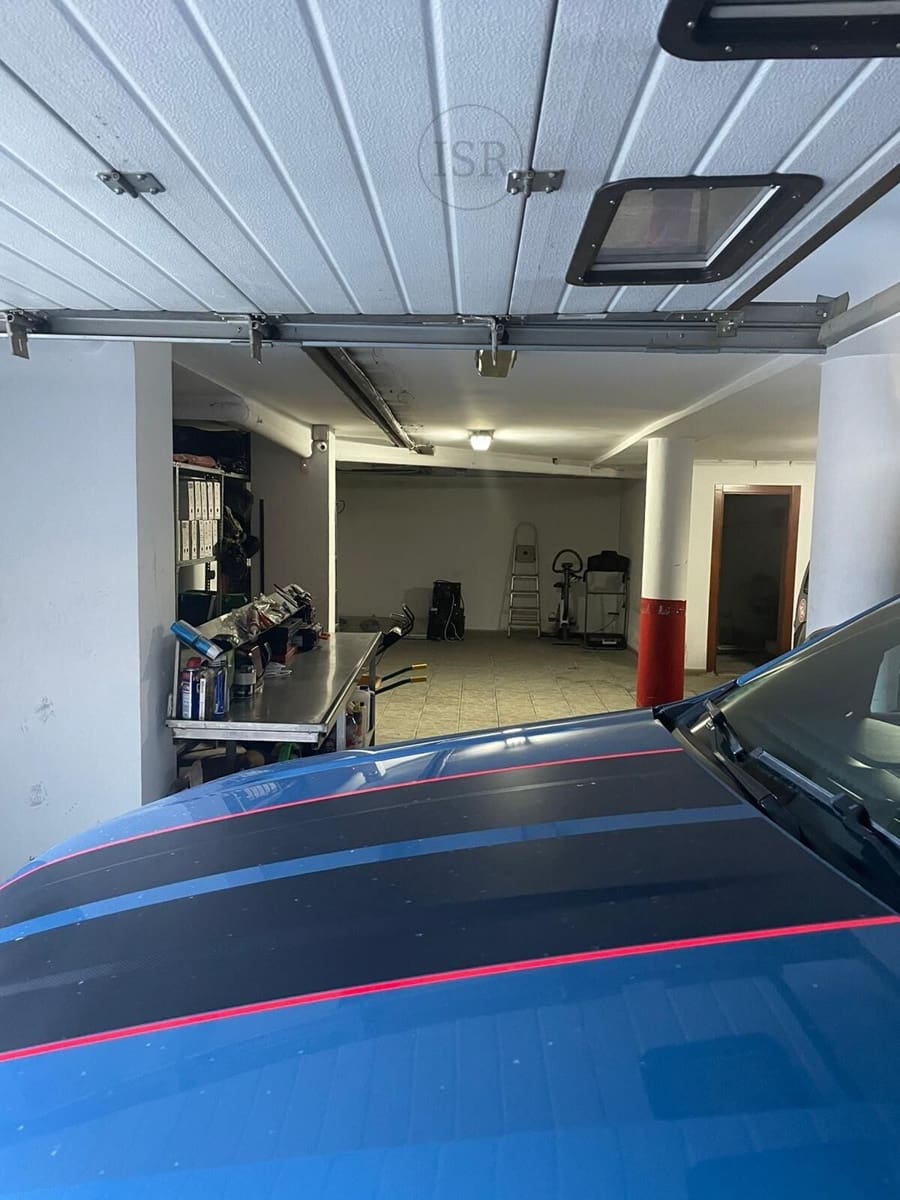 5 soveværelse Villa til salg i Baza med swimmingpool garage - € 594.000 (Ref: 8440382)