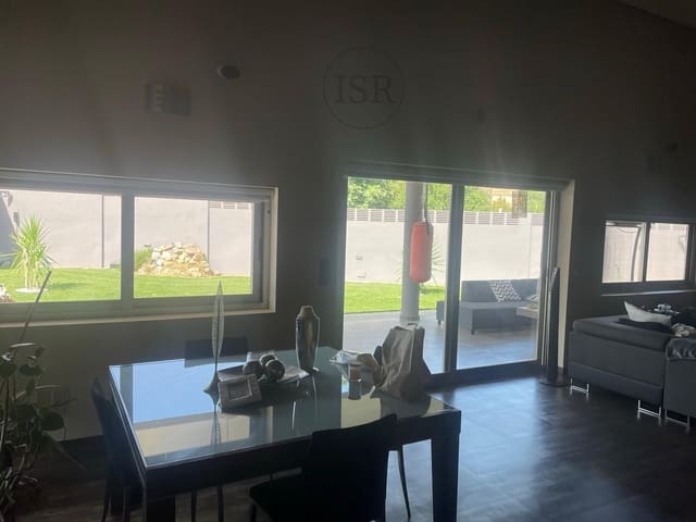 5 soveværelse Villa til salg i Baza med swimmingpool garage - € 594.000 (Ref: 8440382)