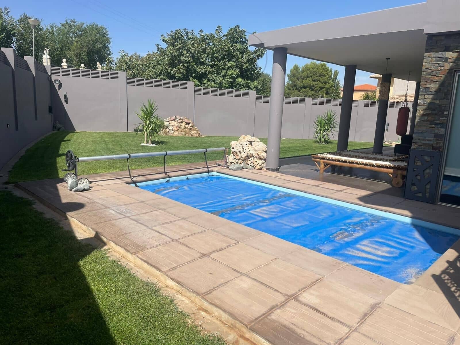 5 soveværelse Villa til salg i Baza med swimmingpool garage - € 594.000 (Ref: 8440382)