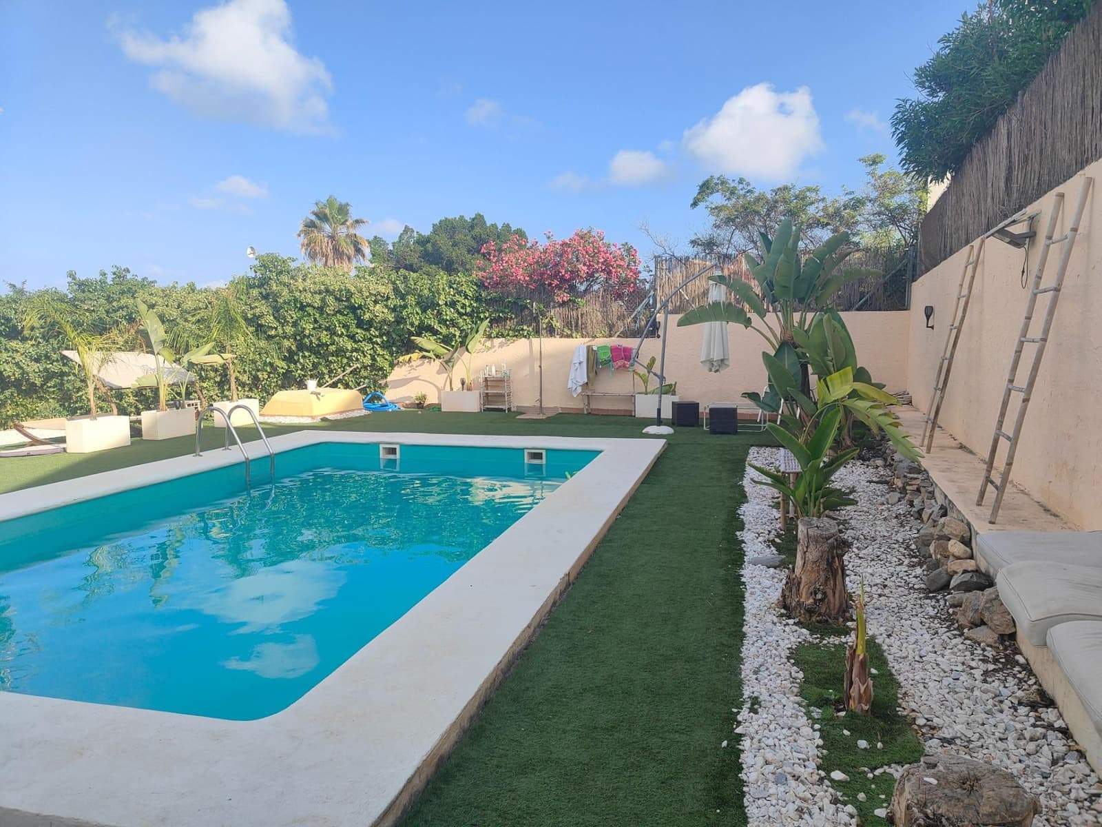 6 bedroom Villa for sale in Vera with pool - € 379,500 (Ref: 9114237)