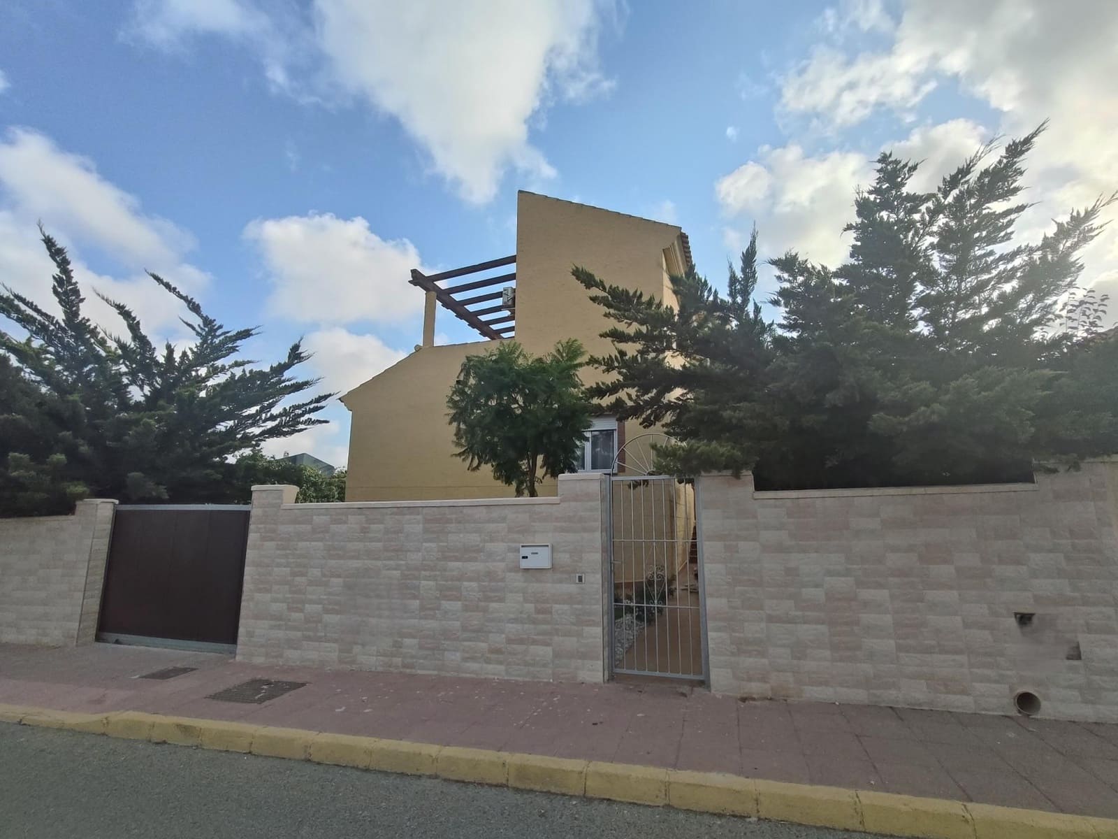 6 bedroom Villa for sale in Vera with pool - € 379,500 (Ref: 9114237)