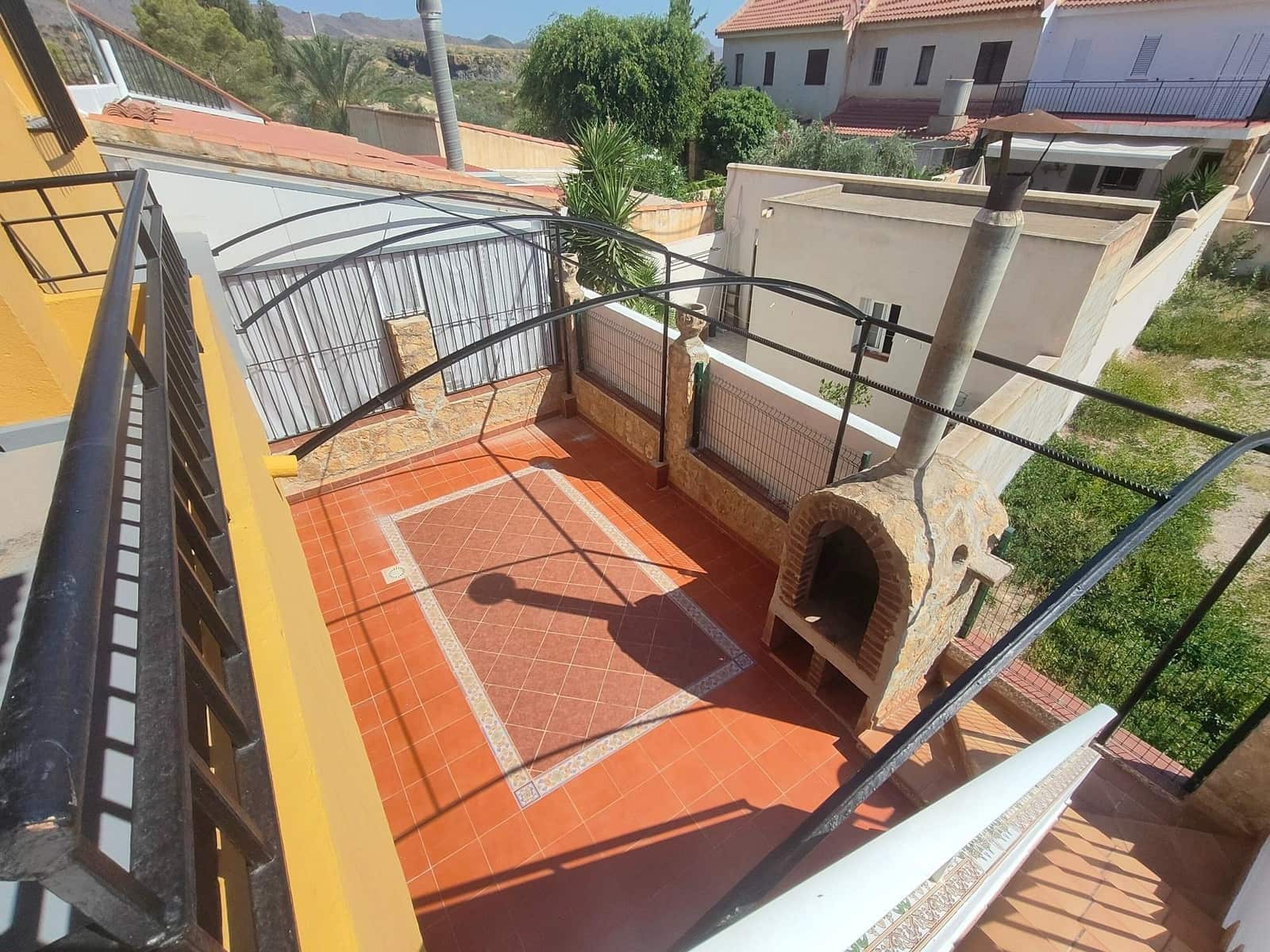 8 soveværelse Rækkehus til salg i San Juan de los Terreros med garage - € 250.000 (Ref: 9165843)