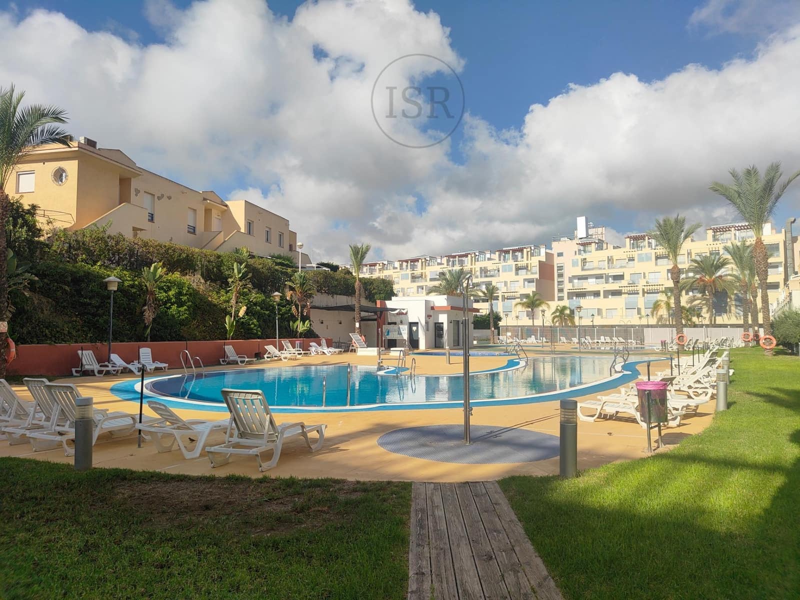 2 soveværelse Penthouse til salg i Puerto del Rey med swimmingpool - € 197.000 (Ref: 9240451)