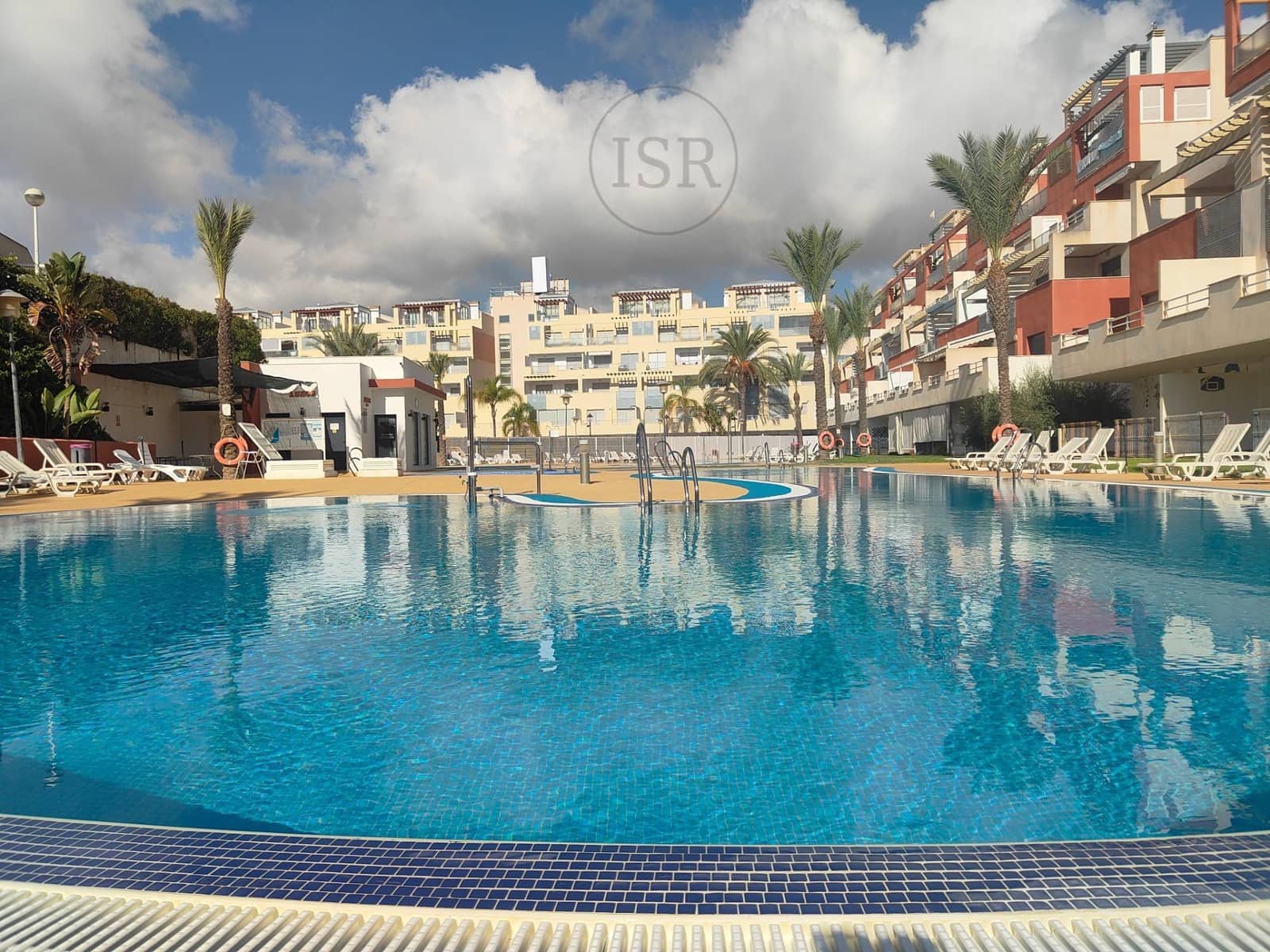 2 soveværelse Penthouse til salg i Puerto del Rey med swimmingpool - € 197.000 (Ref: 9240451)