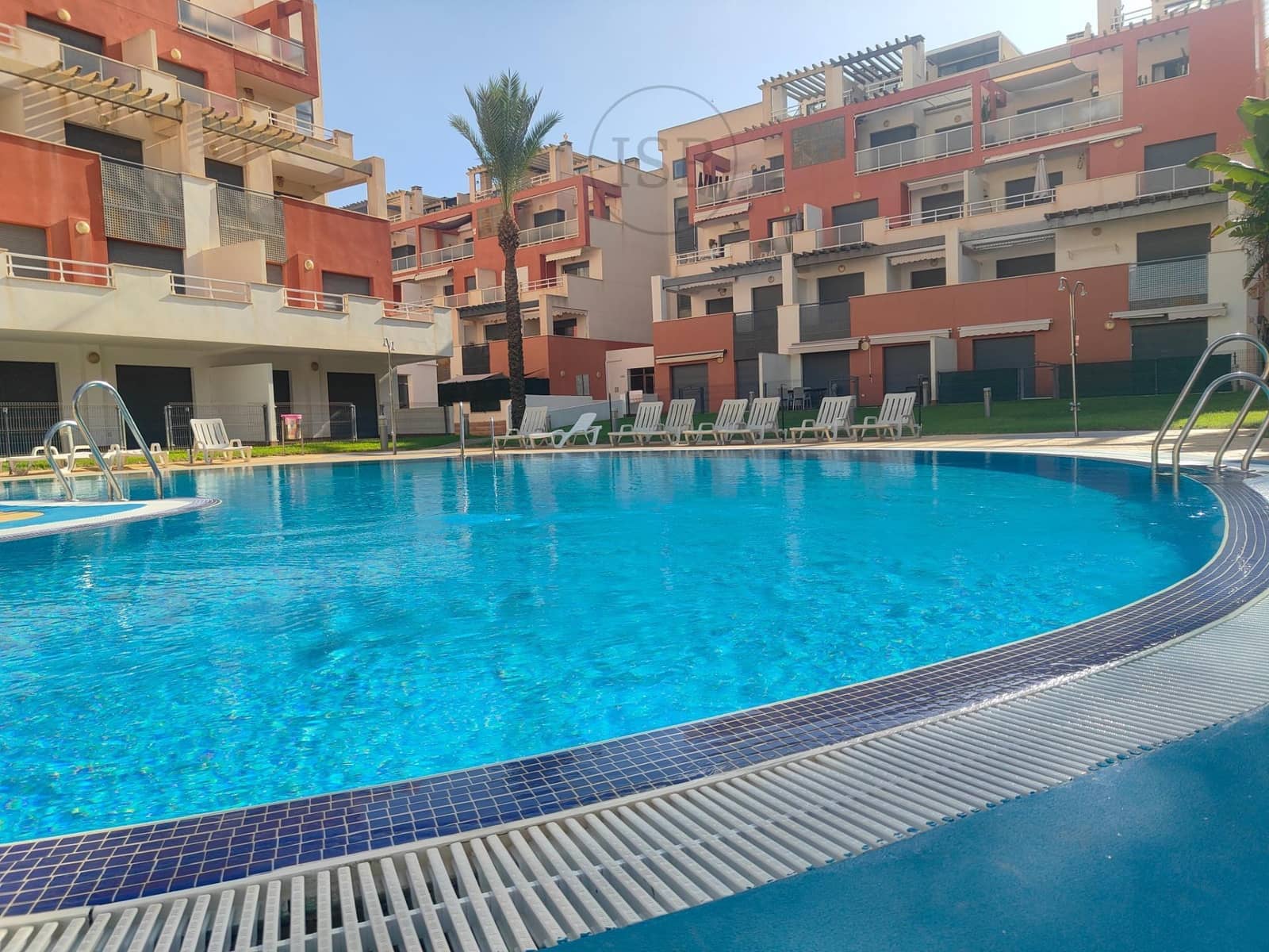 2 soveværelse Penthouse til salg i Puerto del Rey med swimmingpool - € 197.000 (Ref: 9240451)