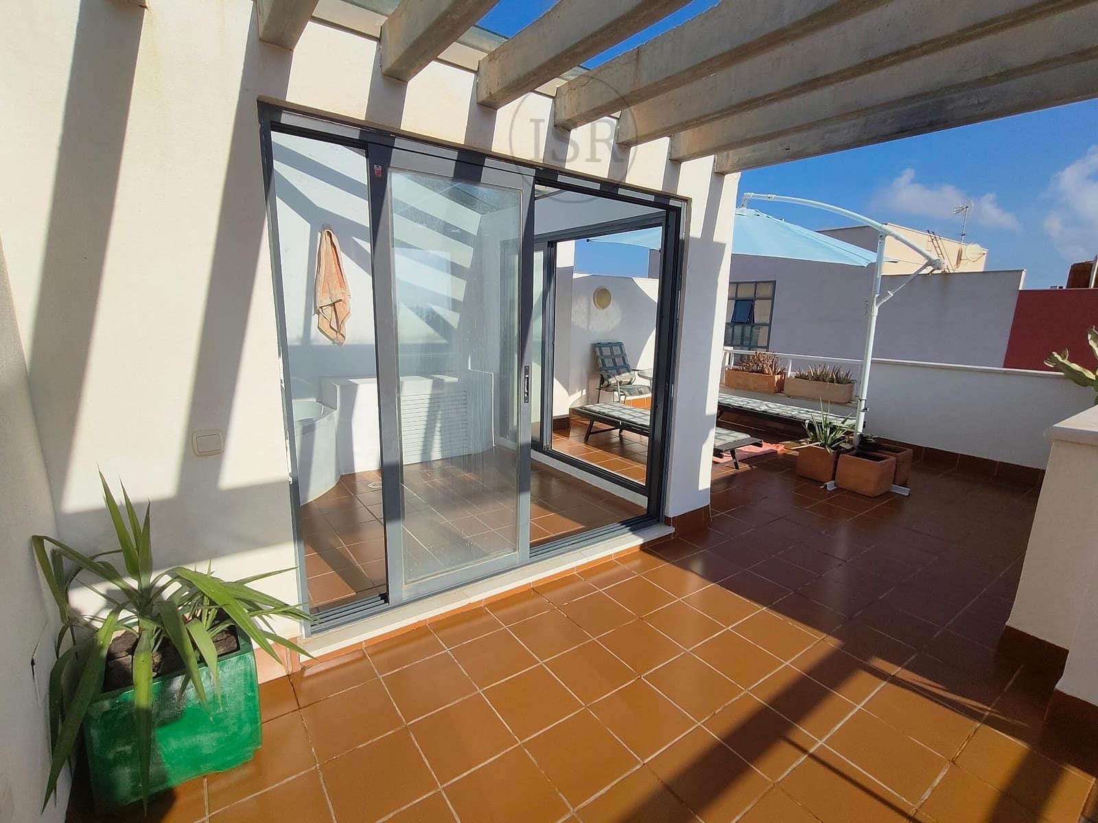 2 soveværelse Penthouse til salg i Puerto del Rey med swimmingpool - € 197.000 (Ref: 9240451)