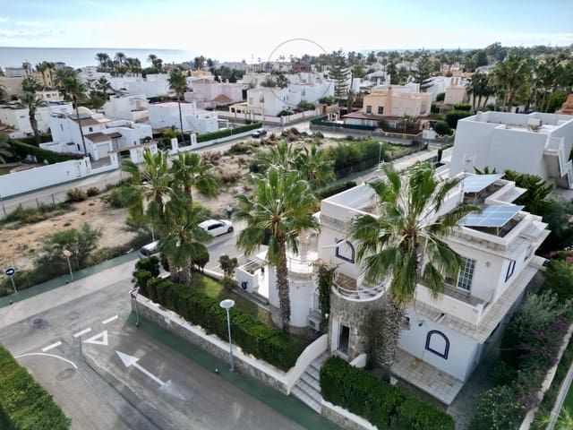 5 chambre Villa/Maison à vendre à Puerto del Rey, Vera avec piscine - 645 000 € (Ref: 9276403)