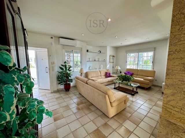 5 chambre Villa/Maison à vendre à Puerto del Rey, Vera avec piscine - 645 000 € (Ref: 9276403)