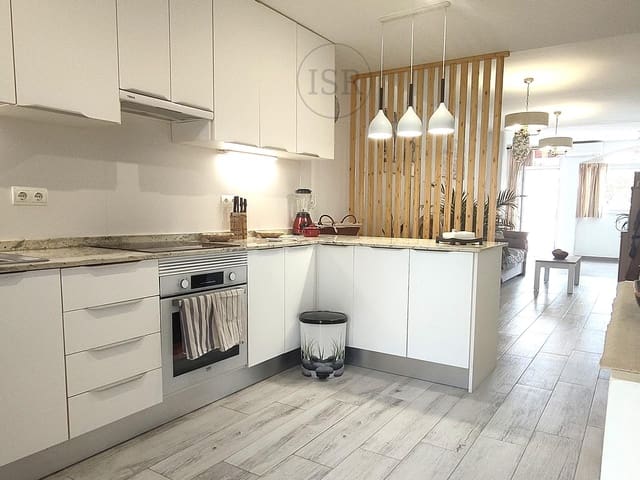 2 Zimmer Apartment zu verkaufen in Cala Marqués, Vera mit Pool - 236.500 € (Ref: 9282281)