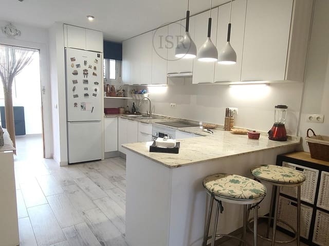 2 Zimmer Apartment zu verkaufen in Cala Marqués, Vera mit Pool - 236.500 € (Ref: 9282281)