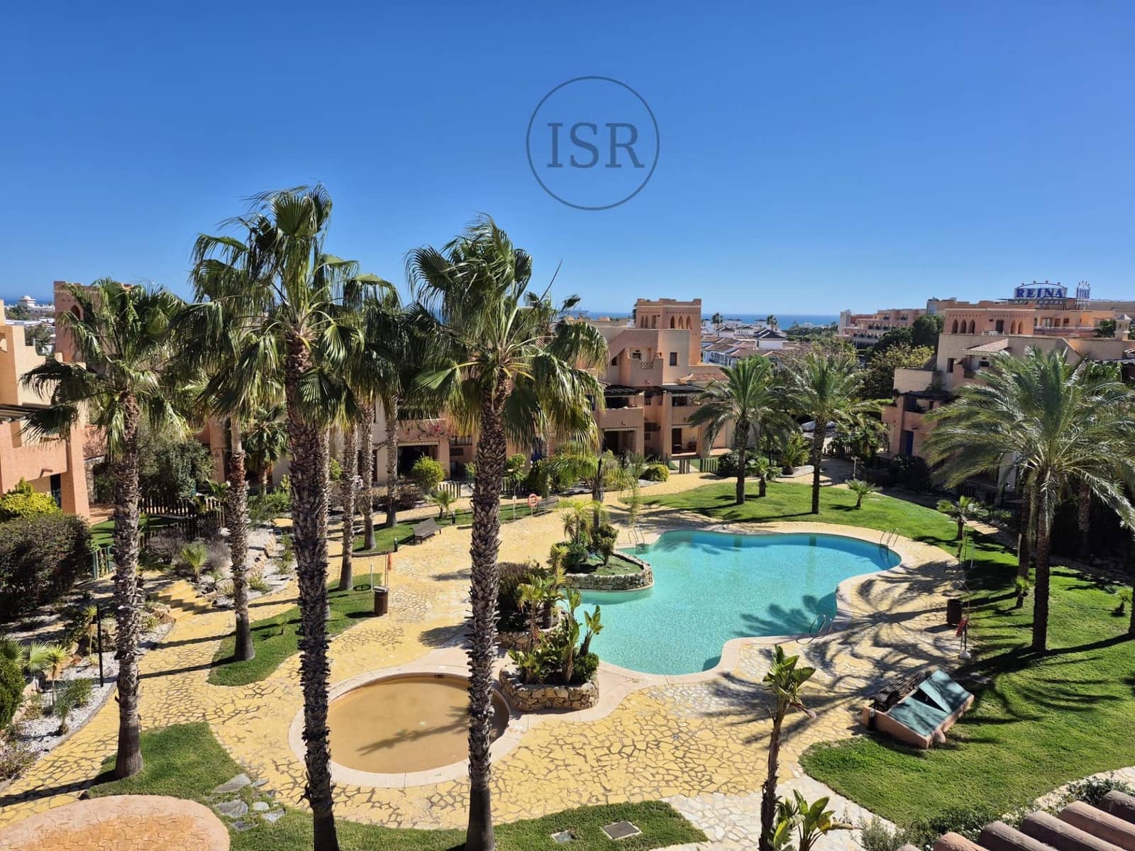 1 bedroom Penthouse for sale in Puerto del Rey with pool - € 169,500 (Ref: 9599614)