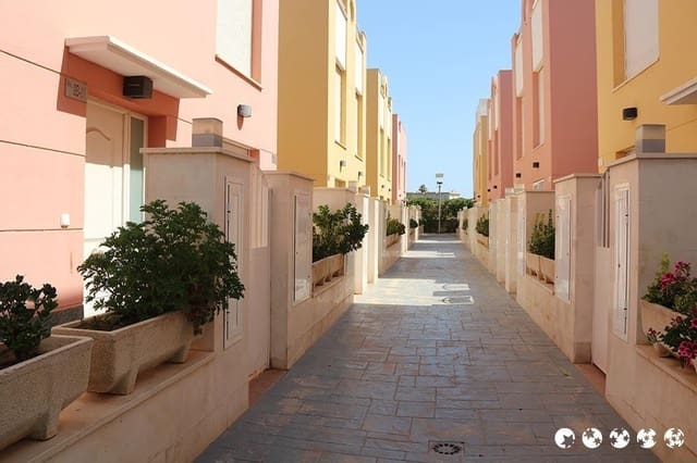 1 chambre Appartement à vendre à Las Marinas - Pueblo Laguna, Vera avec piscine garage - 139 900 € (Ref: 9712052)