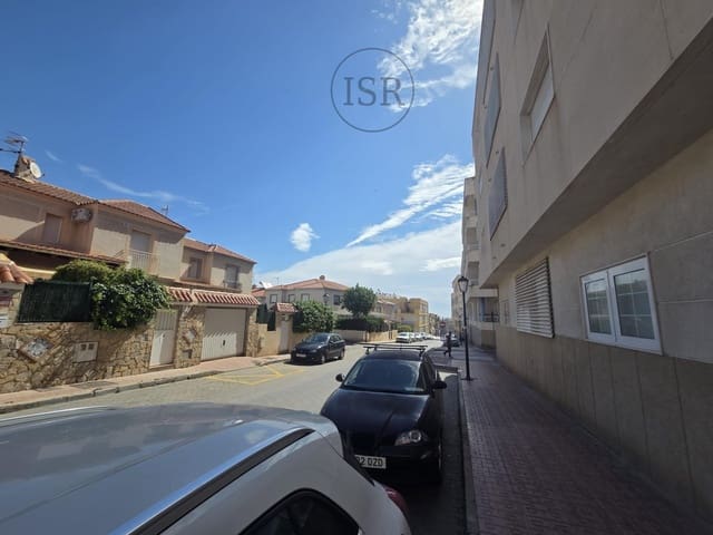 3 bedroom Apartment for sale in Garrucha with pool garage - € 185,000 (Ref: 9815923)