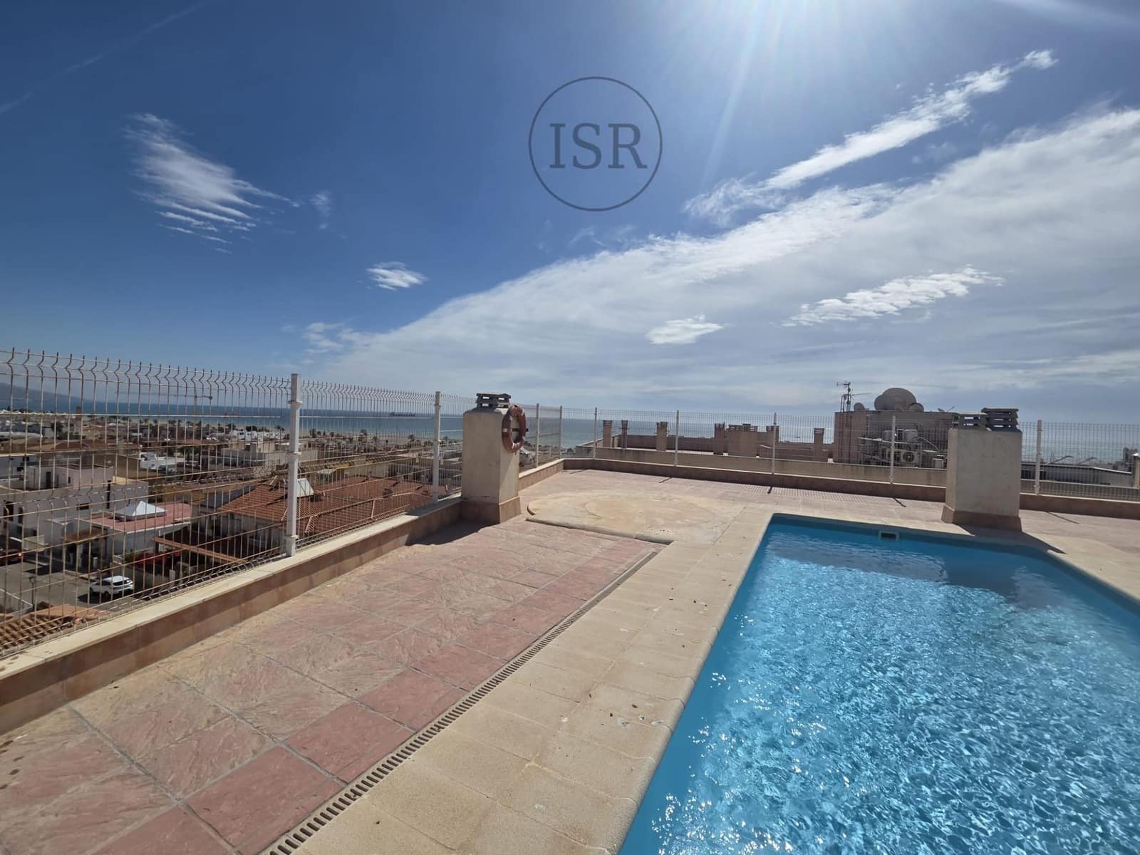 3 bedroom Apartment for sale in Garrucha with pool garage - € 185,000 (Ref: 9815923)