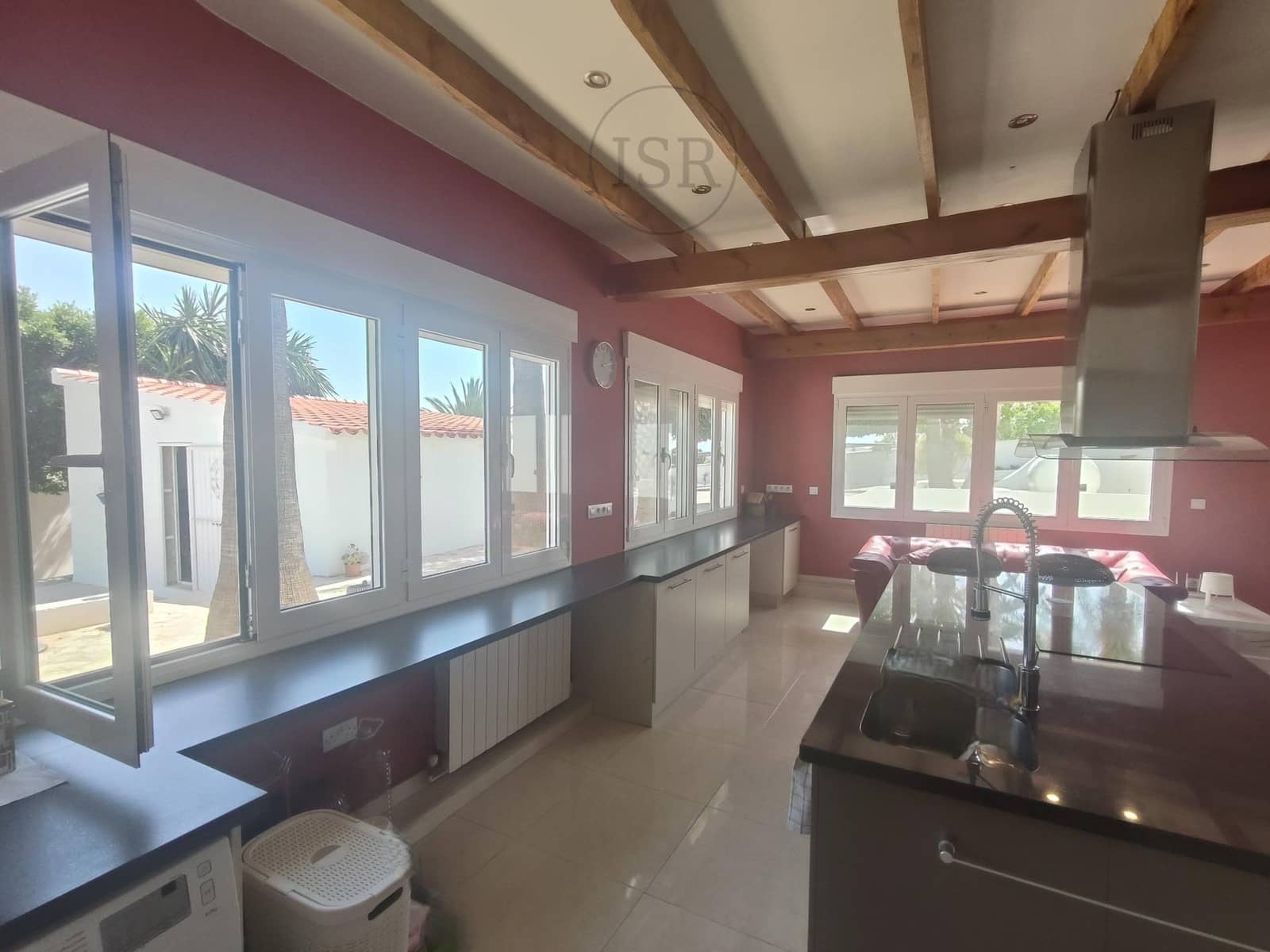 3 bedroom Villa for sale in El Real with garage - € 625,000 (Ref: 9865259)