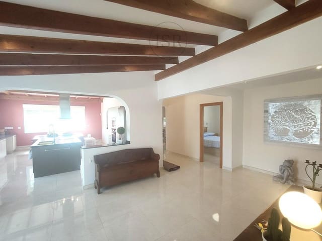 3 bedroom Villa for sale in El Real, Antas with garage - € 625,000 (Ref: 9865259)