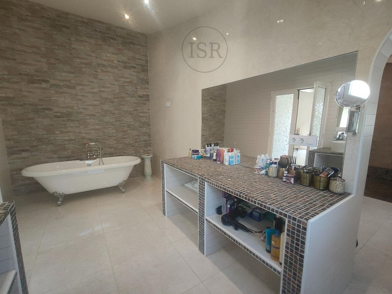 3 bedroom Villa for sale in El Real with garage - € 625,000 (Ref: 9865259)