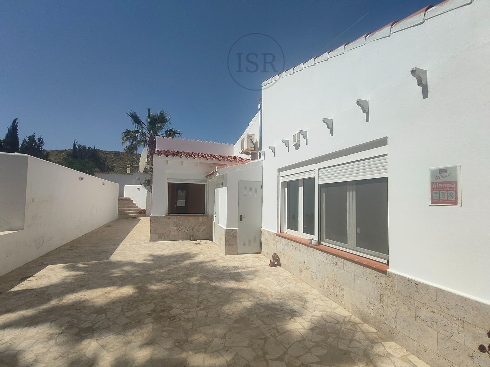 3 bedroom Villa for sale in El Real with garage - € 625,000 (Ref: 9865259)