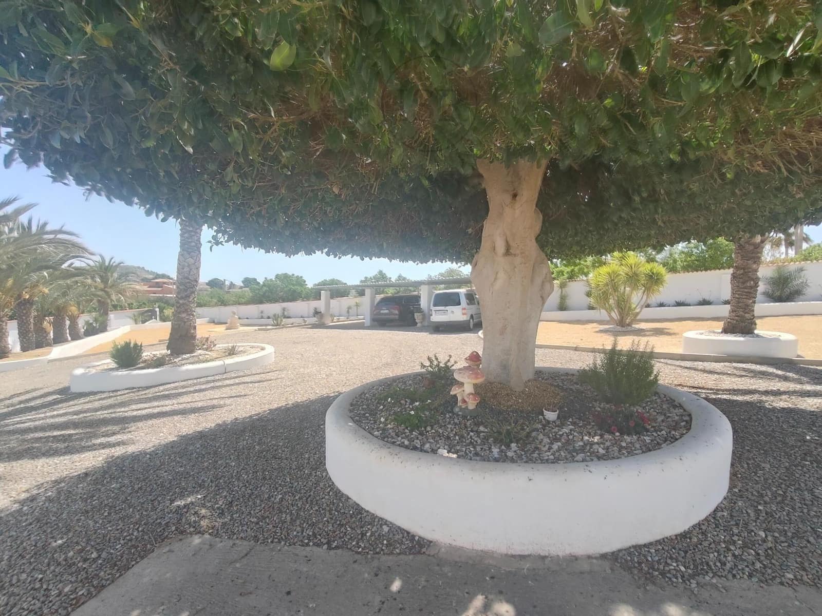 3 bedroom Villa for sale in El Real with garage - € 625,000 (Ref: 9865259)