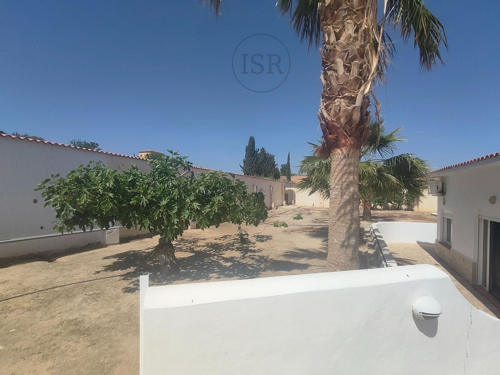3 bedroom Villa for sale in El Real with garage - € 625,000 (Ref: 9865259)