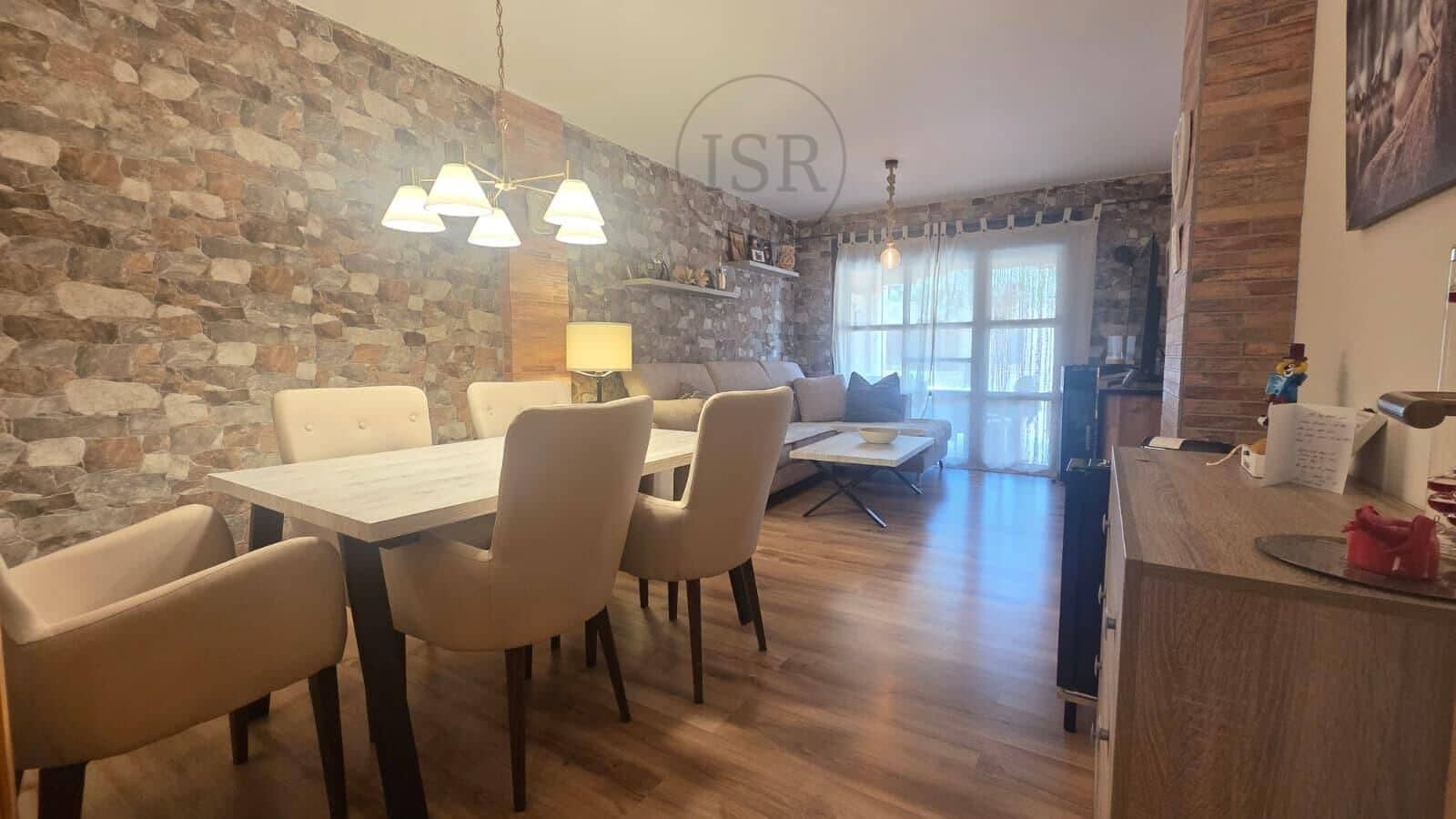 2 makuuhuone Huoneisto myytävänä paikassa Puerto del Rey mukana uima-altaan 
autotalli - 235 000 € (Ref: 9915898)