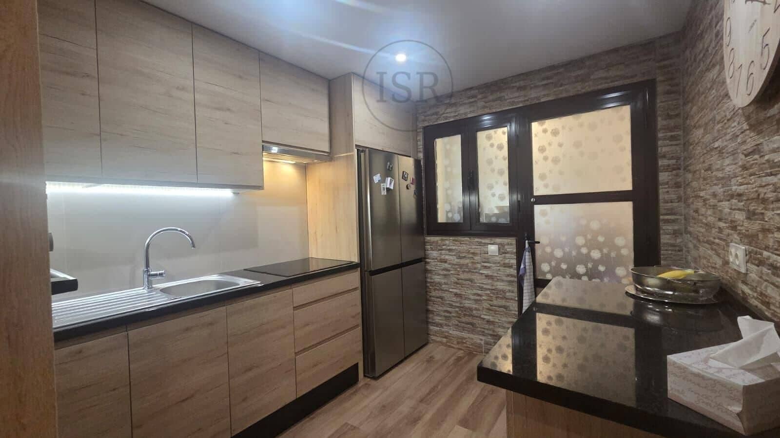 2 makuuhuone Huoneisto myytävänä paikassa Puerto del Rey mukana uima-altaan 
autotalli - 235 000 € (Ref: 9915898)