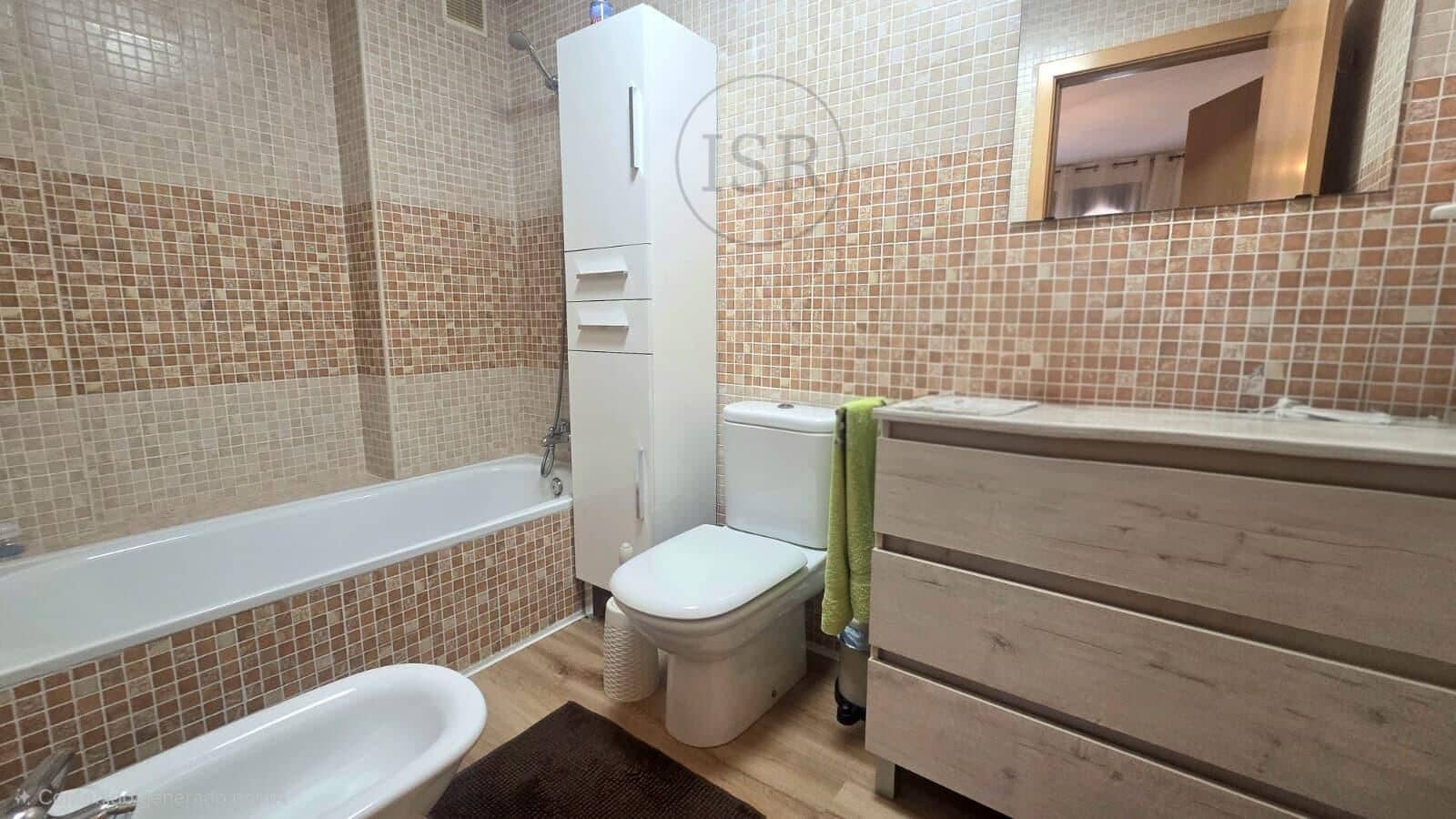 2 makuuhuone Huoneisto myytävänä paikassa Puerto del Rey mukana uima-altaan 
autotalli - 235 000 € (Ref: 9915898)