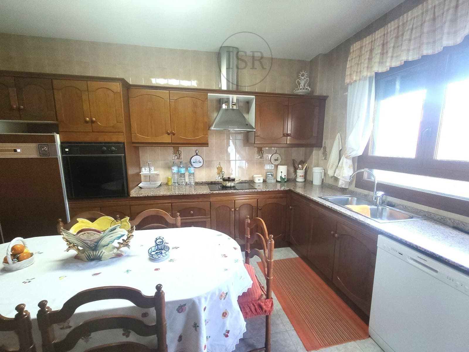 3 bedroom Villa for sale in Cuevas del Almanzora with garage - € 259,000 (Ref: 9936465)