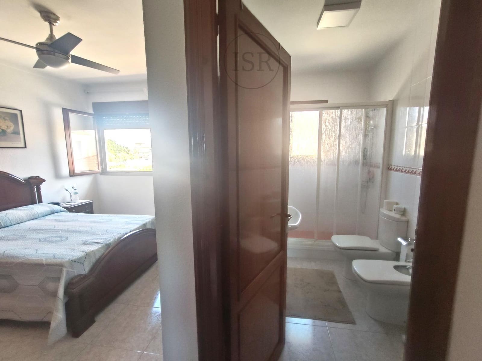 3 bedroom Villa for sale in Cuevas del Almanzora with garage - € 259,000 (Ref: 9936465)