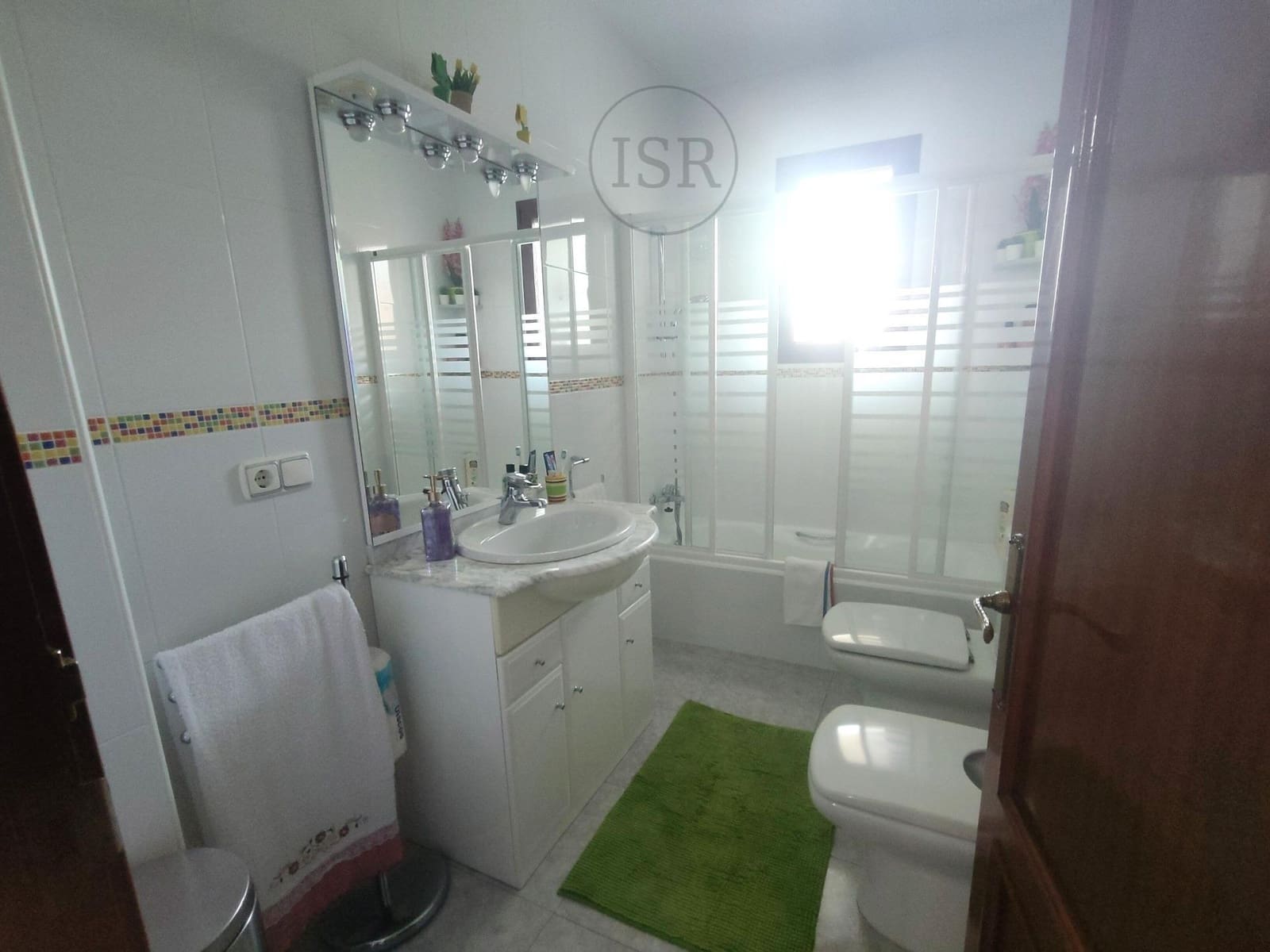 3 bedroom Villa for sale in Cuevas del Almanzora with garage - € 259,000 (Ref: 9936465)