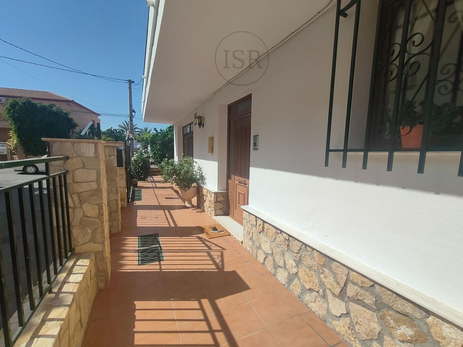 3 bedroom Villa for sale in Cuevas del Almanzora with garage - € 259,000 (Ref: 9936465)