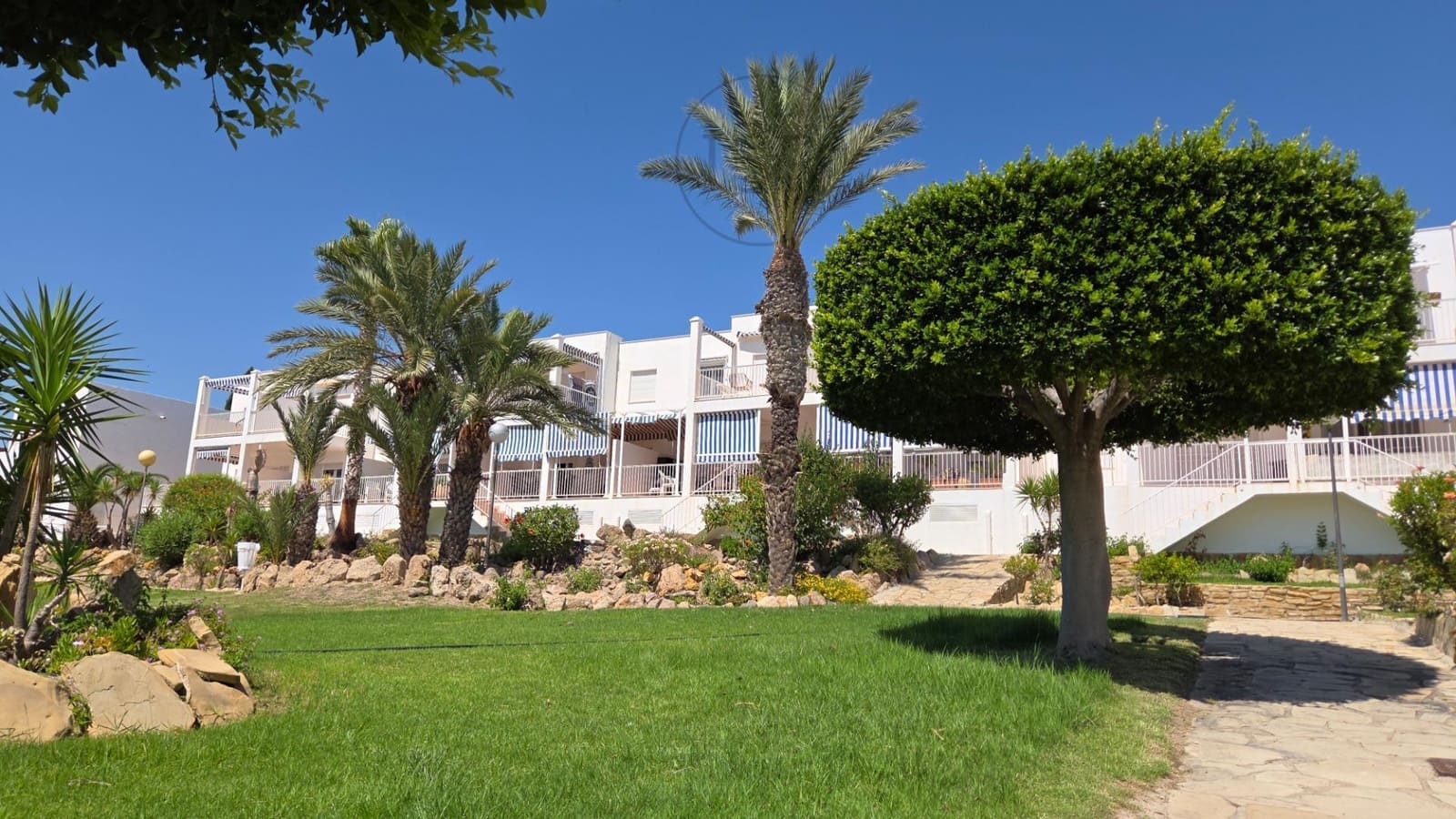 Apartamento de 3 habitaciones en Mojácar en venta con piscina garaje - 349.000 € (Ref: 9949860)