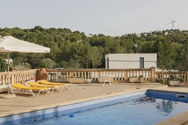 4 soveværelse Villa til salg i Calvià med swimmingpool garage - € 970.000 (Ref: 8436979)