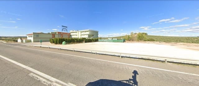 Commercial for sale in Torredonjimeno - € 710,000 (Ref: 8663087)