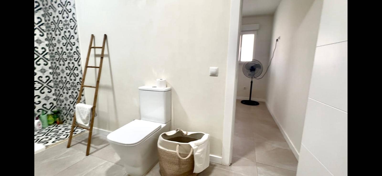 2 slaapkamer Commercieel te koop in Magalluf - € 199.000 (Ref: 9100802)