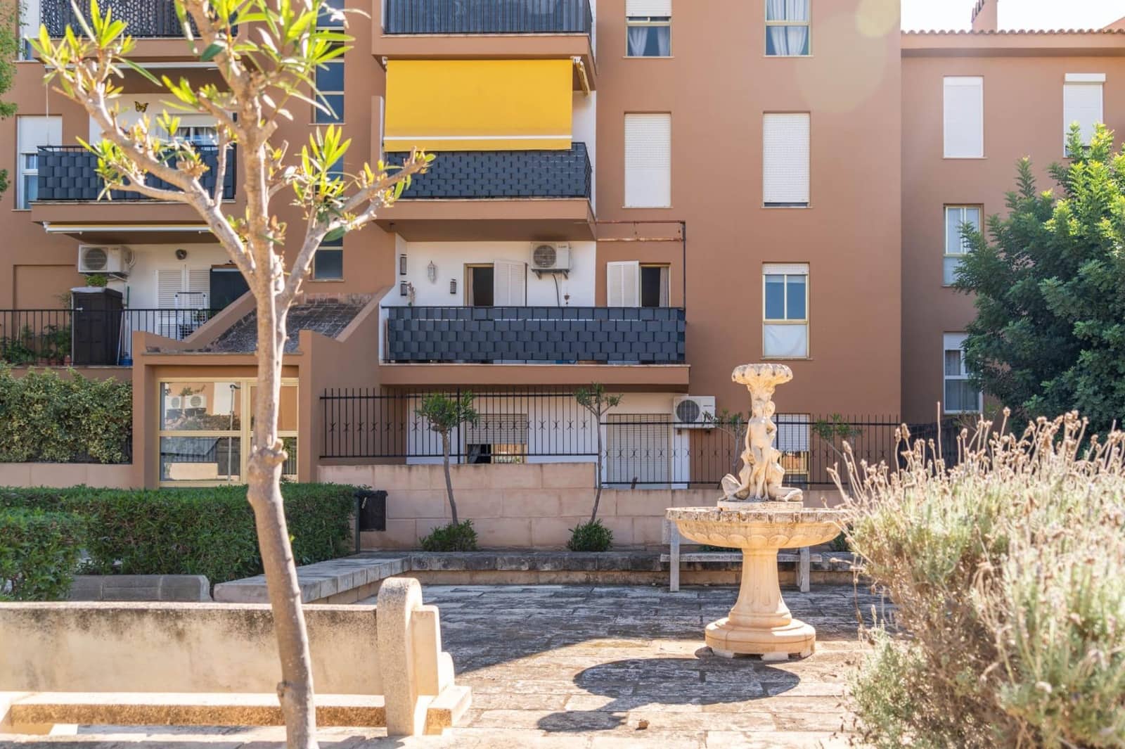 Piso de 3 habitaciones en Santa Ponsa en venta - 360.000 € (Ref: 9282274)