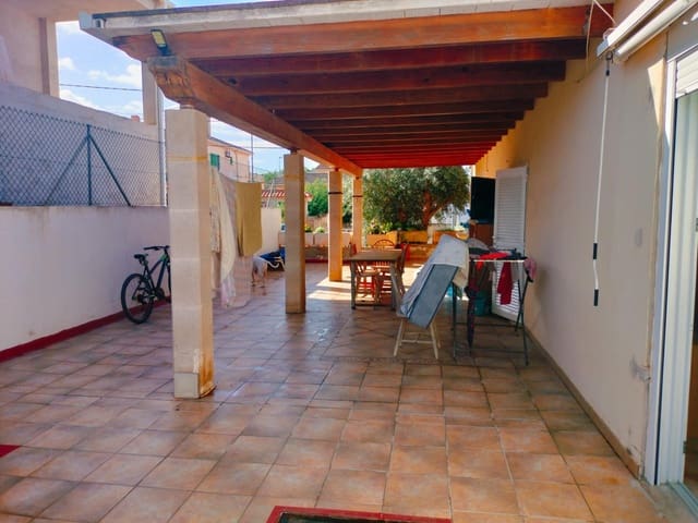 5 soveværelse Villa til salg i Palma de Mallorca med garage - € 650.000 (Ref: 9294421)