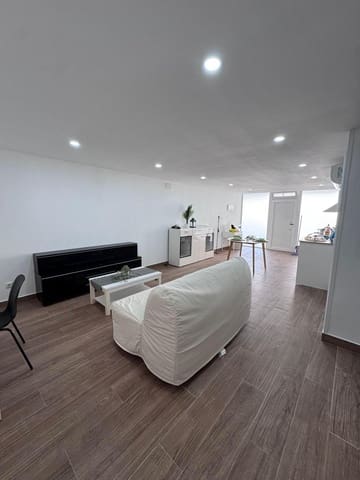 Local Commercial à louer à Magalluf, Calvià - 900 € (Ref: 9362678)