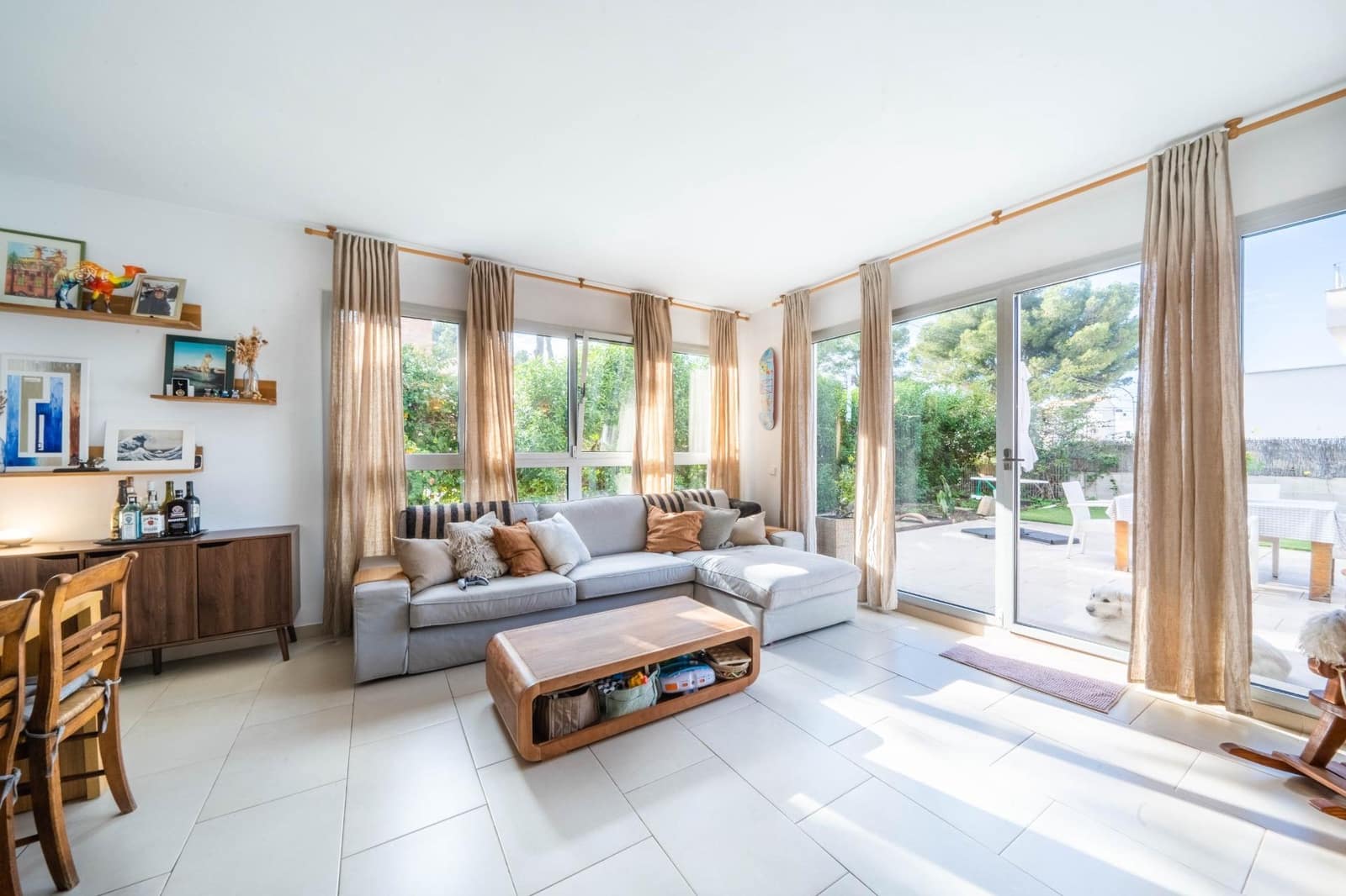 3 slaapkamer Strandappartement te koop in Can Pastilla met zwembad garage - € 695.000 (Ref: 9533824)